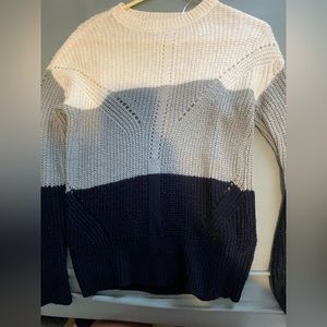 Cozy 3 toned sweater
